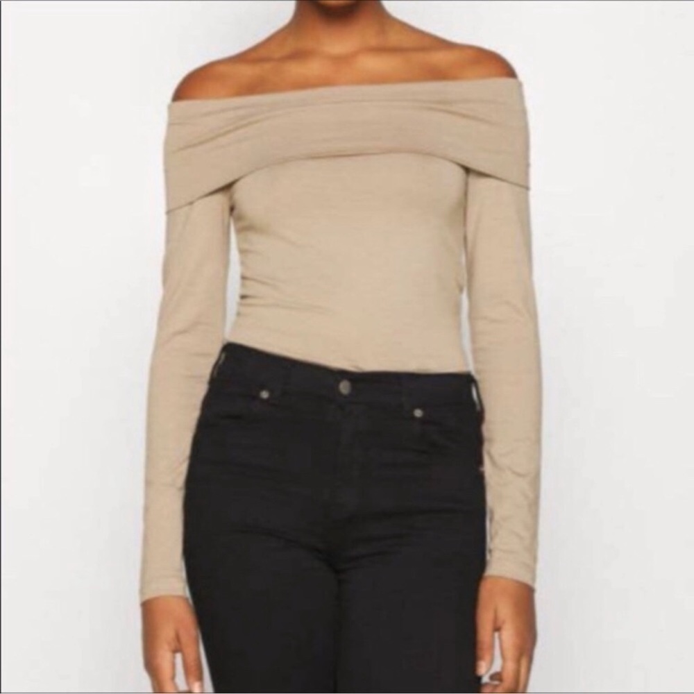 NEW Vero Moda XS Tan Silver Mink Panda Off The Shoulder Long Sleeve Top Oatmeal
